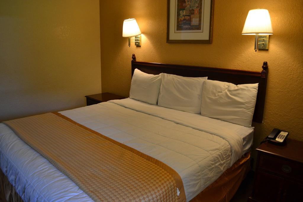 Americas Best Value Inn Smithfield Eksteriør billede