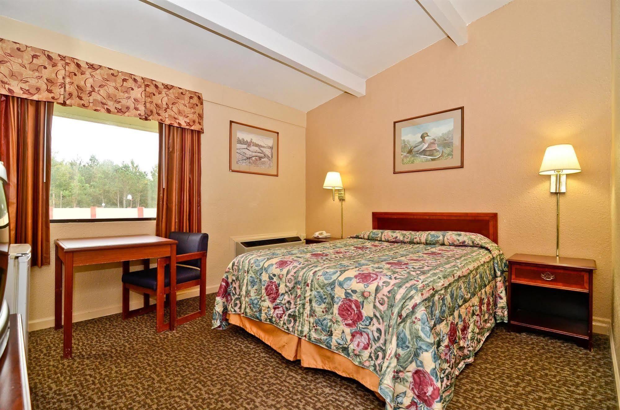 Americas Best Value Inn Smithfield Værelse billede