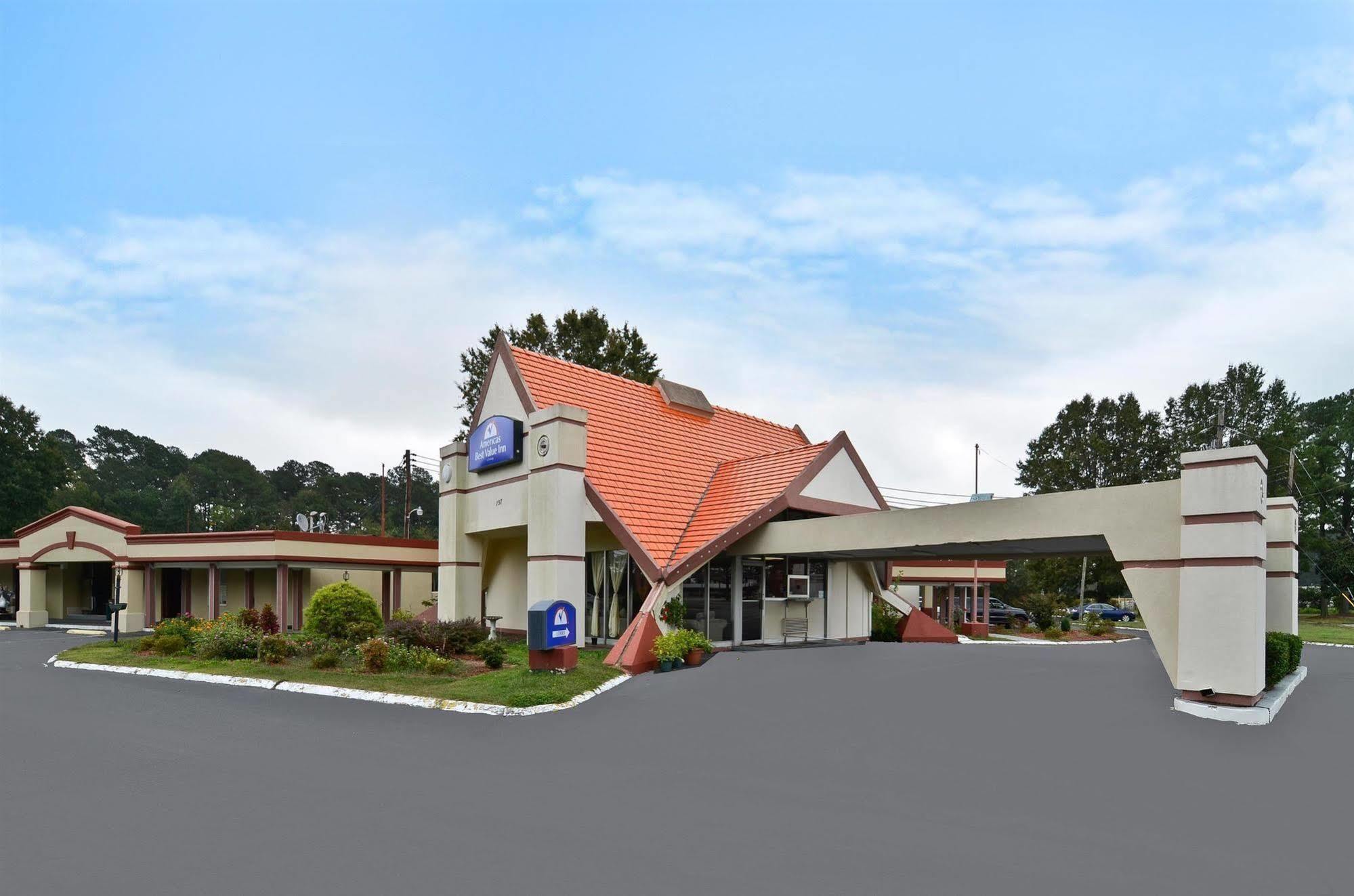 Americas Best Value Inn Smithfield Eksteriør billede